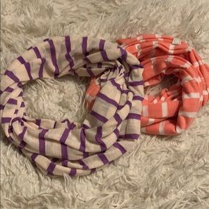 2 Infinity Scarves